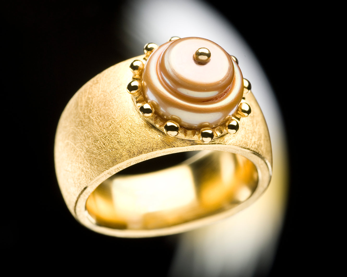 Oriental oro